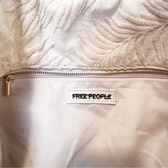 Free People Tibby Terry Weekender Bag - Picture 9 of 10
